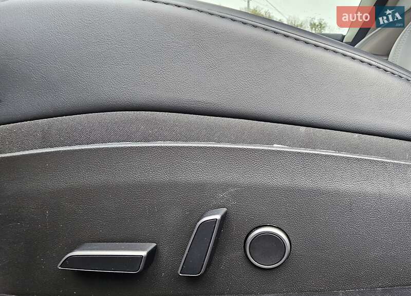 Седан Tesla Model 3 2023 в Львове фото 38 Седан Tesla Model 3 2023 в Львове