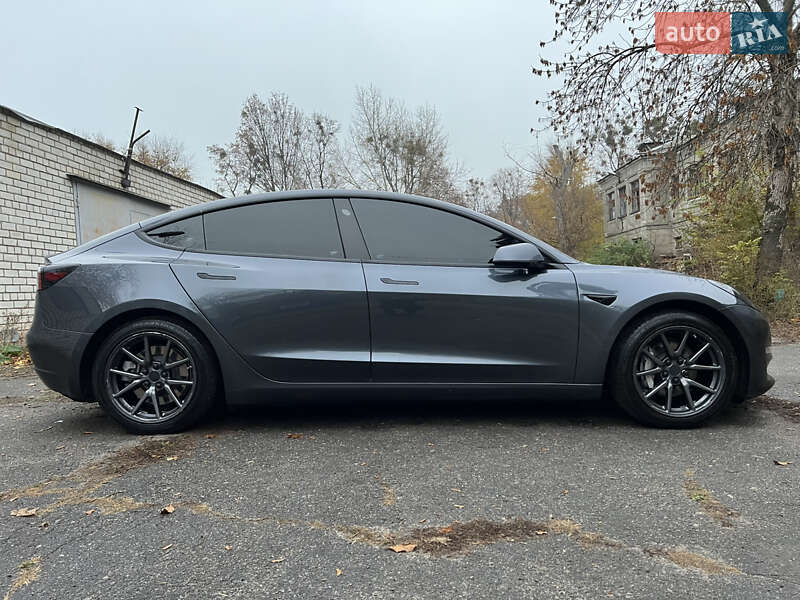 Седан Tesla Model 3 2018 в Харькове