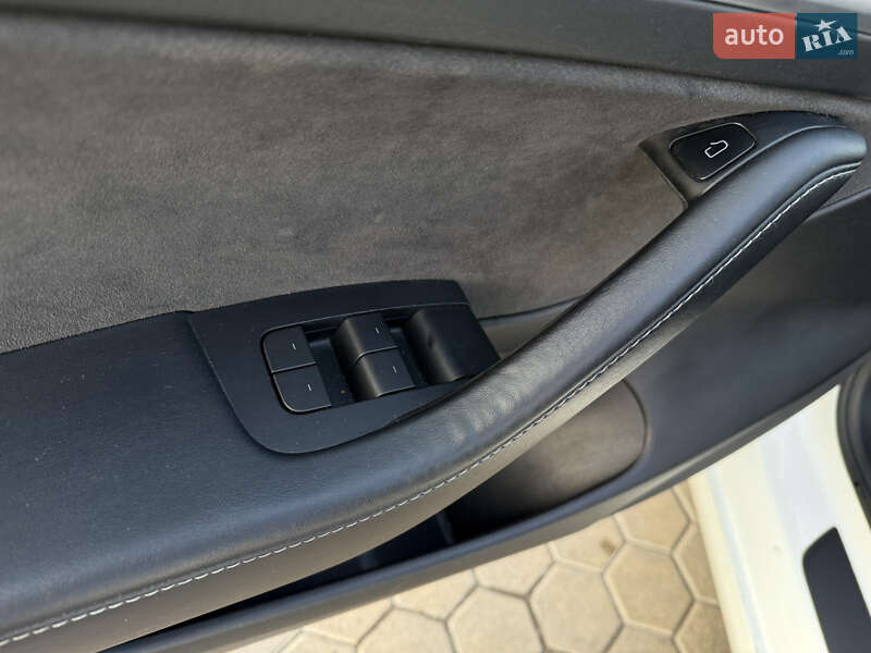 Седан Tesla Model 3 2022 в Луцьку