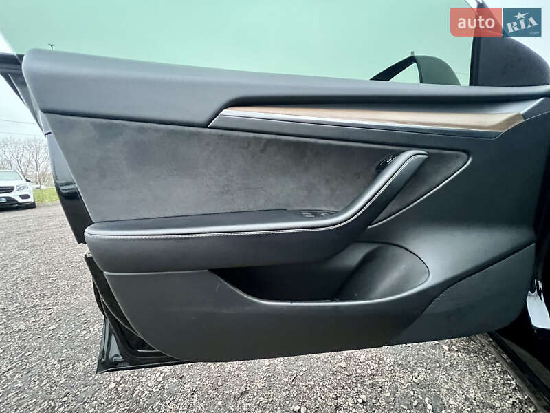 Седан Tesla Model 3 2022 в Киеве фото 18 Седан Tesla Model 3 2022 в Киеве