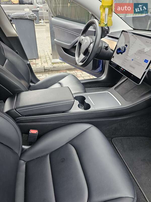 Седан Tesla Model 3 2020 в Хмельницькому фото 19 Седан Tesla Model 3 2020 в Хмельницькому