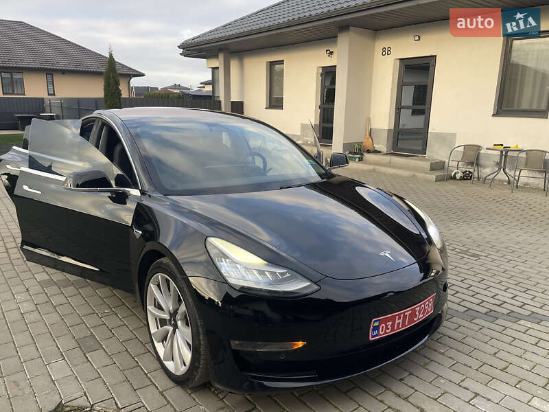 Седан Tesla Model 3 2018 в Луцке фото 3 Седан Tesla Model 3 2018 в Луцке