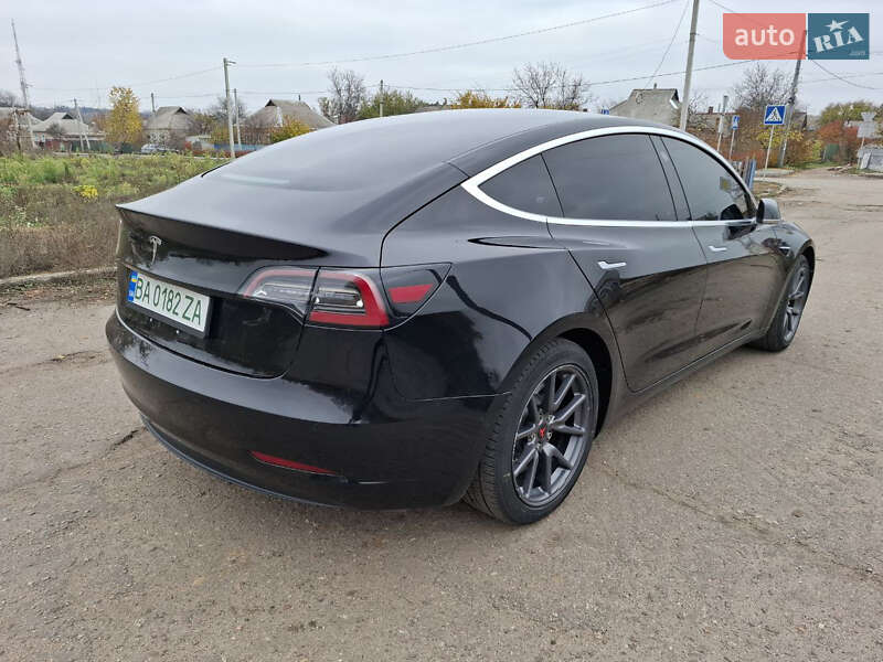 Седан Tesla Model 3 2018 в Кропивницькому фото 3 Седан Tesla Model 3 2018 в Кропивницькому
