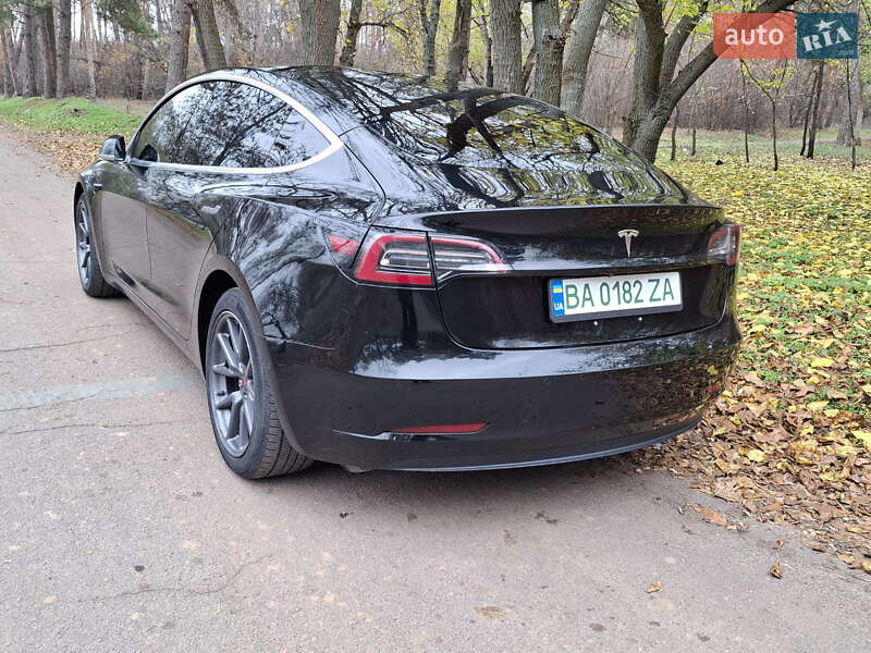 Седан Tesla Model 3 2018 в Кропивницькому фото 13 Седан Tesla Model 3 2018 в Кропивницькому