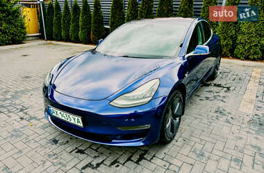 Седан Tesla Model 3 2019 в Білгороді-Дністровському