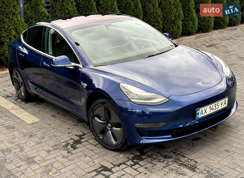Седан Tesla Model 3 2019 в Білгороді-Дністровському
