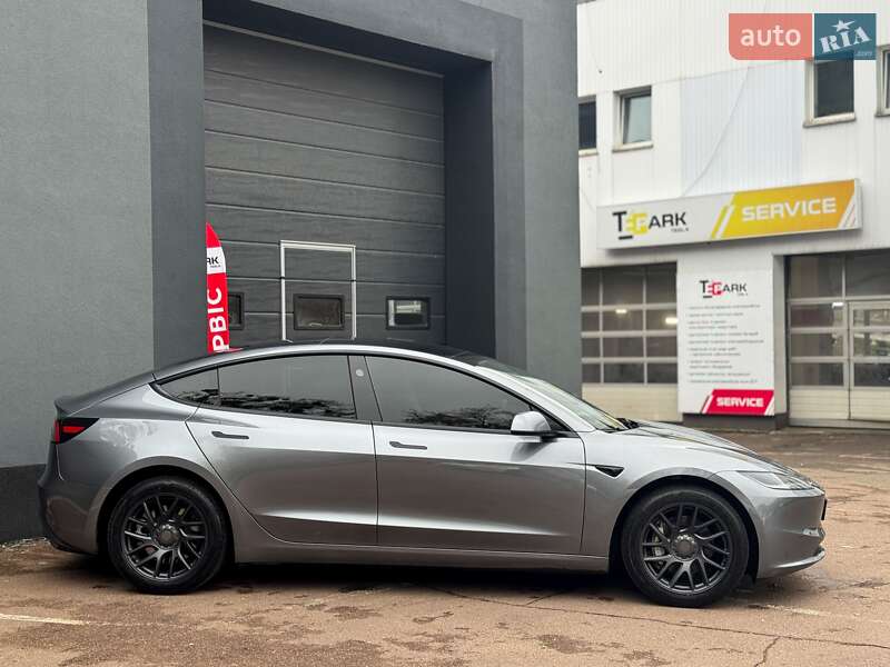 Седан Tesla Model 3 2024 в Києві фото 11 Седан Tesla Model 3 2024 в Києві