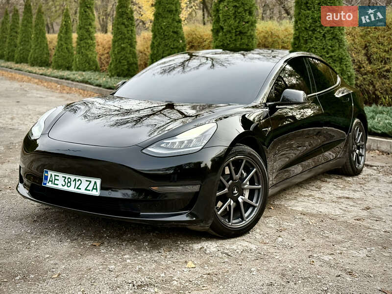 Седан Tesla Model 3 2020 в Дніпрі фото 18 Седан Tesla Model 3 2020 в Дніпрі