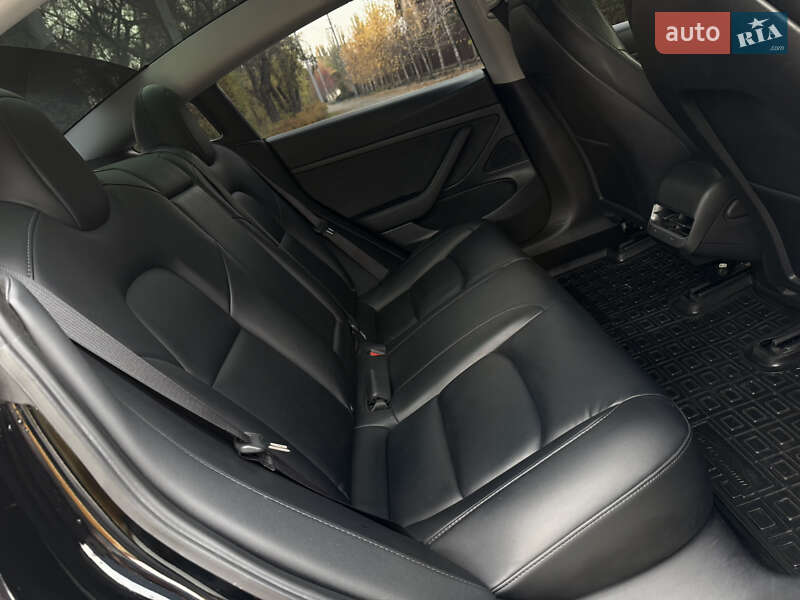 Седан Tesla Model 3 2020 в Дніпрі фото 38 Седан Tesla Model 3 2020 в Дніпрі