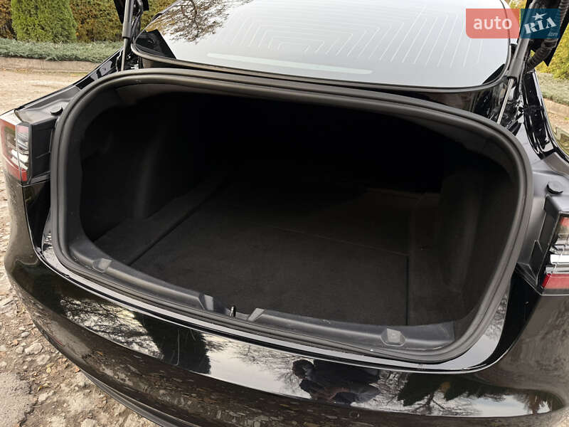 Седан Tesla Model 3 2020 в Дніпрі фото 53 Седан Tesla Model 3 2020 в Дніпрі