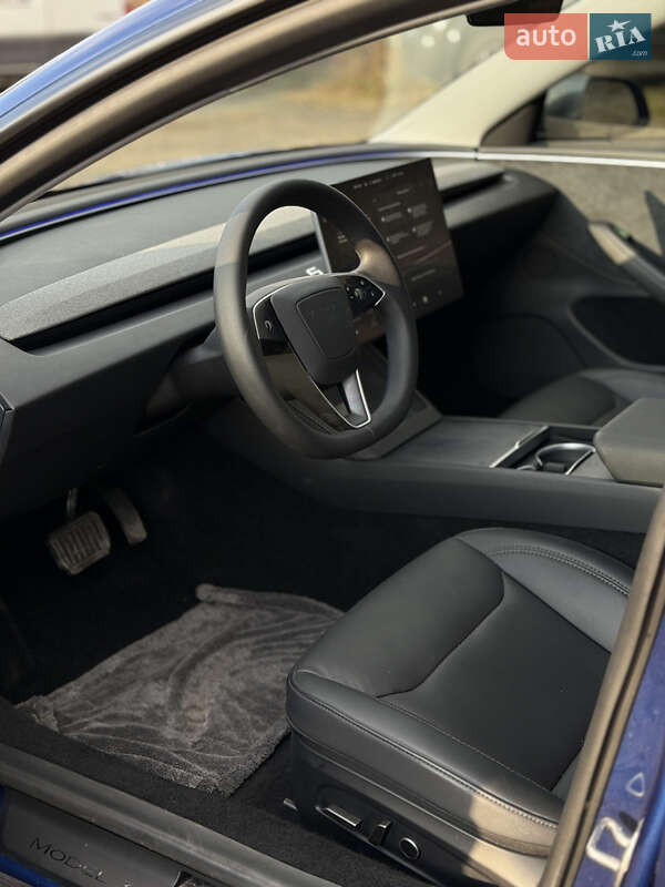 Седан Tesla Model 3 2024 в Луцке фото 38 Седан Tesla Model 3 2024 в Луцке