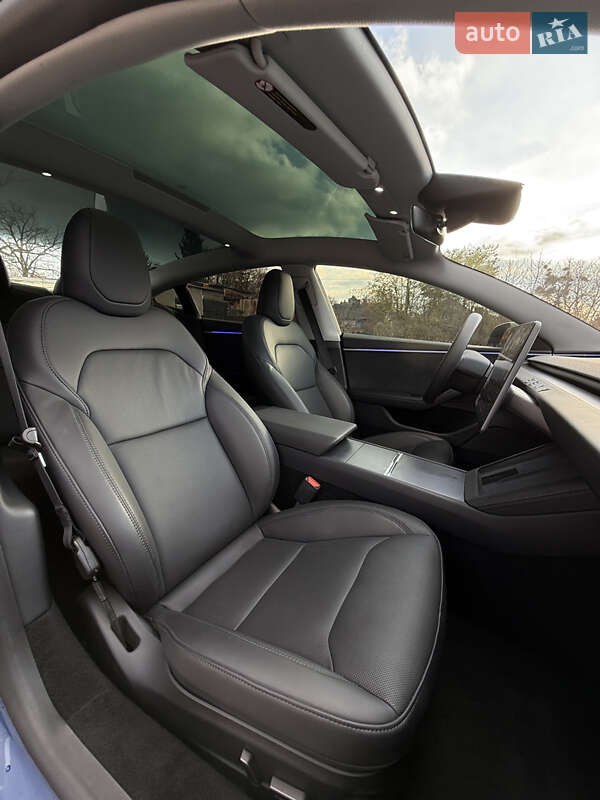 Седан Tesla Model 3 2024 в Луцке фото 53 Седан Tesla Model 3 2024 в Луцке