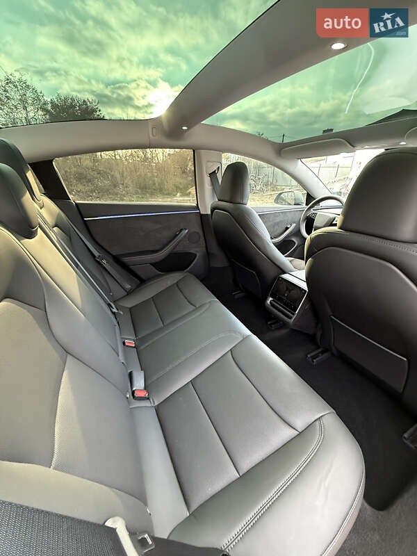 Седан Tesla Model 3 2024 в Луцке фото 62 Седан Tesla Model 3 2024 в Луцке