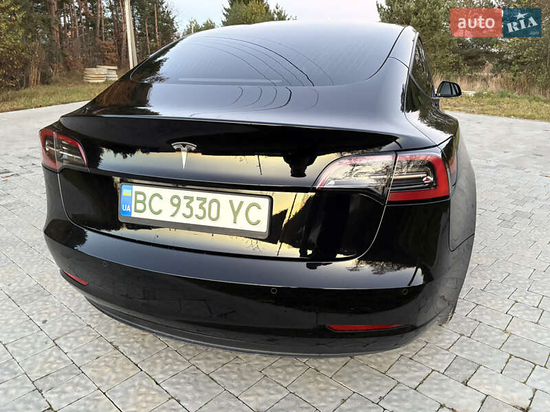 Седан Tesla Model 3 2019 в Львові фото 14 Седан Tesla Model 3 2019 в Львові