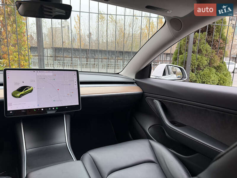Седан Tesla Model 3 2020 в Києві фото 15 Седан Tesla Model 3 2020 в Києві