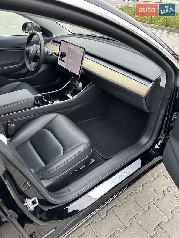 Седан Tesla Model 3 2019 в Луцьку фото 34 Седан Tesla Model 3 2019 в Луцьку