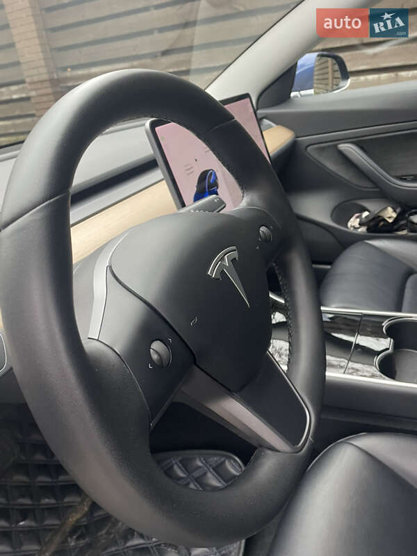 Седан Tesla Model 3 2019 в Киеве фото 19 Седан Tesla Model 3 2019 в Киеве