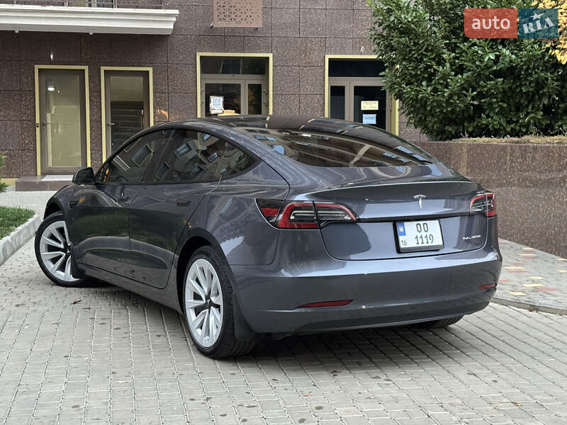 Седан Tesla Model 3 2023 в Одесі фото 17 Седан Tesla Model 3 2023 в Одесі
