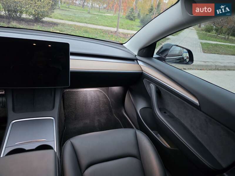 Седан Tesla Model 3 2022 в Кривому Розі фото 38 Седан Tesla Model 3 2022 в Кривому Розі
