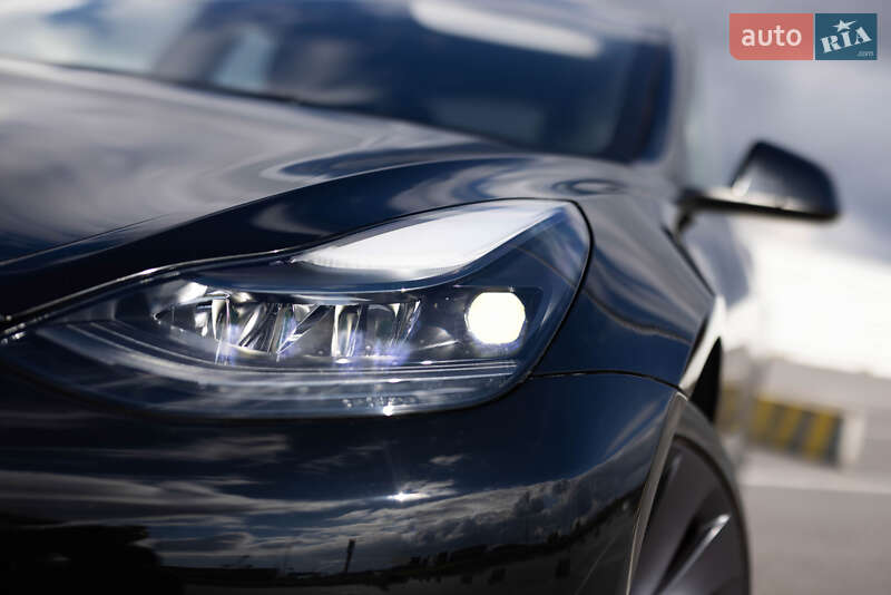 Седан Tesla Model 3 2021 в Львове фото 11 Седан Tesla Model 3 2021 в Львове