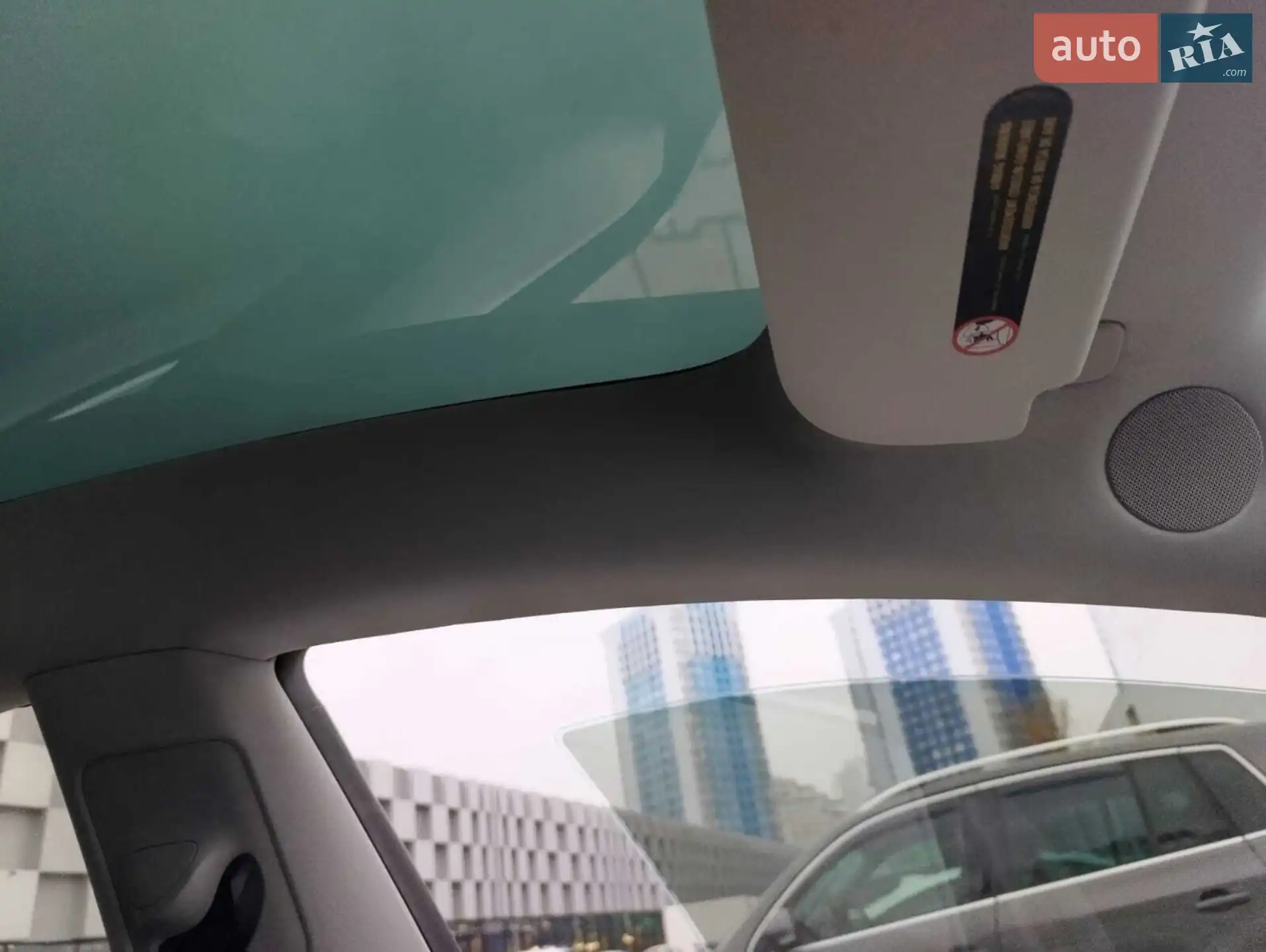 2019 Tesla Model 3 - мініатюра 32
