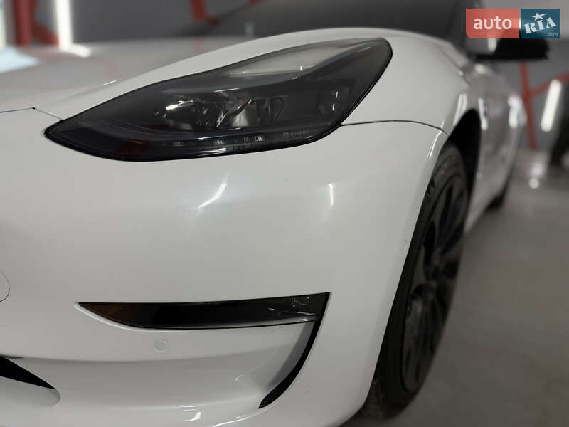 Седан Tesla Model 3 2022 в Вінниці