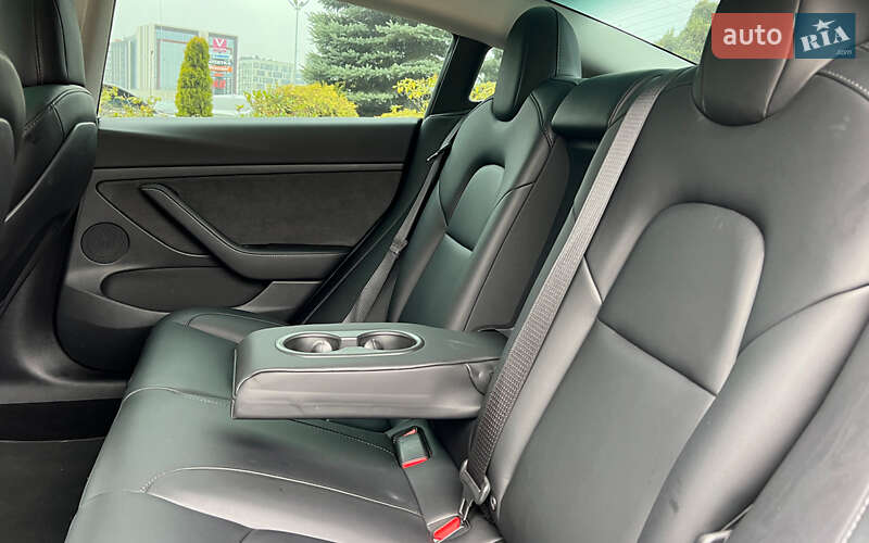 Седан Tesla Model 3 2022 в Львове фото 21 Седан Tesla Model 3 2022 в Львове