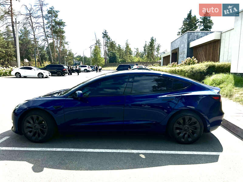 Седан Tesla Model 3 2019 в Обухові