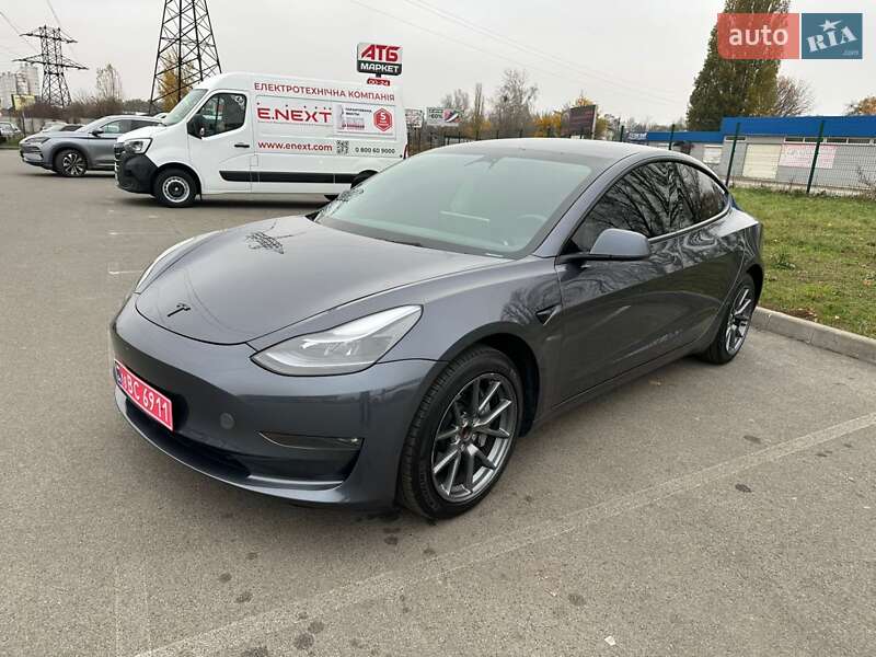 Седан Tesla Model 3 2023 в Киеве фото 10 Седан Tesla Model 3 2023 в Киеве