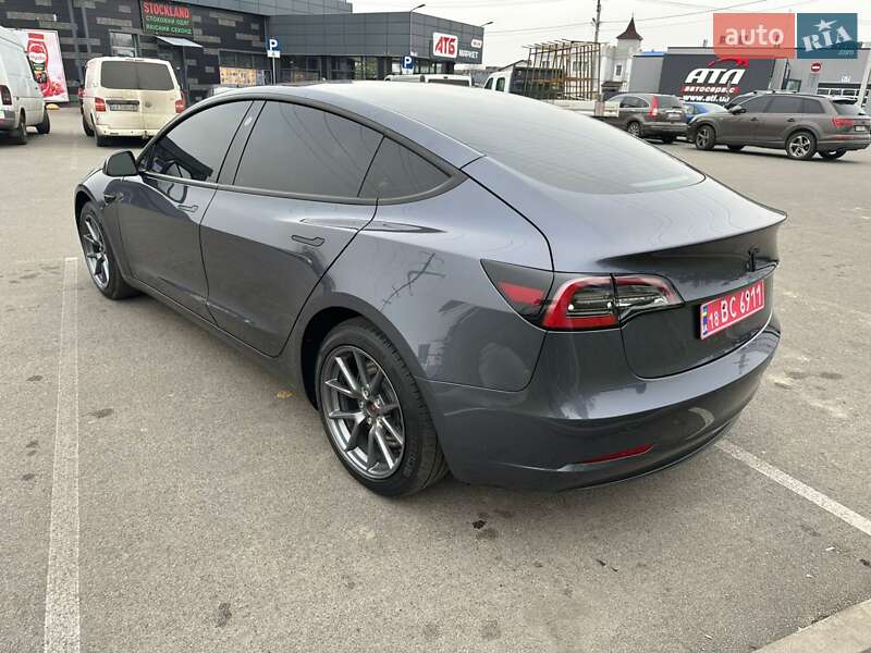 Седан Tesla Model 3 2023 в Киеве фото 15 Седан Tesla Model 3 2023 в Киеве