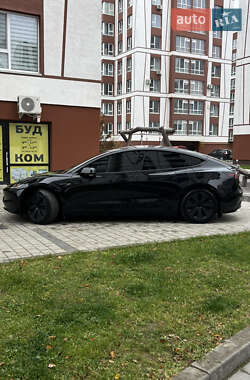Седан Tesla Model 3 2024 в Ивано-Франковске