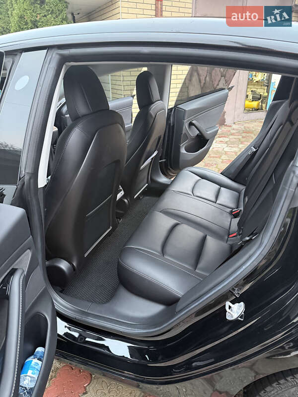 Седан Tesla Model 3 2018 в Харькове