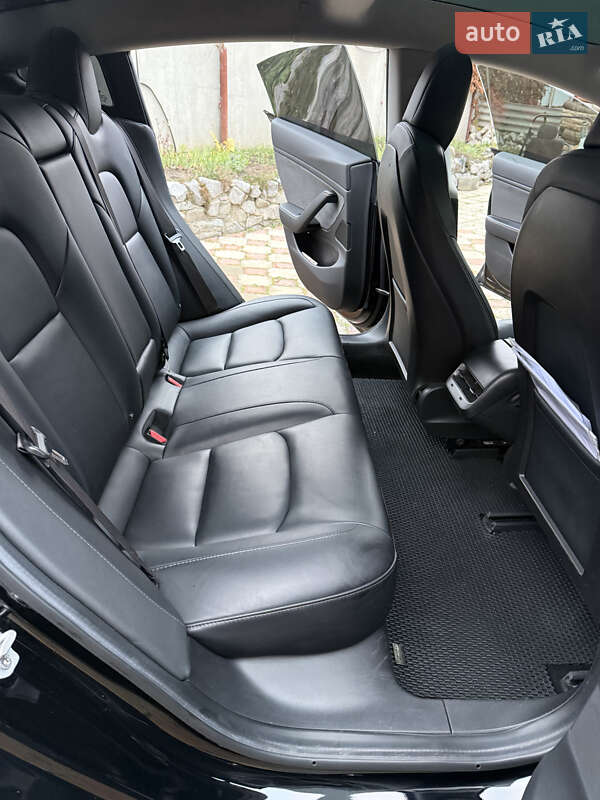 Седан Tesla Model 3 2018 в Харькове