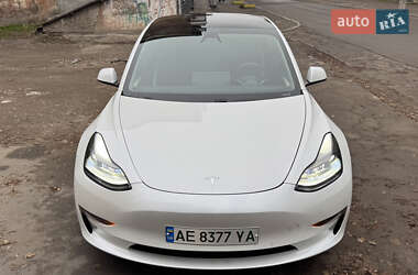 Седан Tesla Model 3 2021 в Каменском