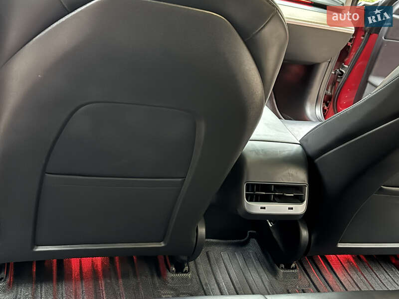 Седан Tesla Model 3 2018 в Трускавці фото 34 Седан Tesla Model 3 2018 в Трускавці