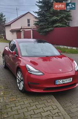 Седан Tesla Model 3 2018 в Львові