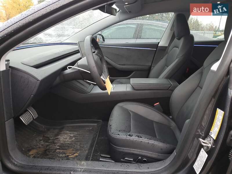 Седан Tesla Model 3 2024 в Києві