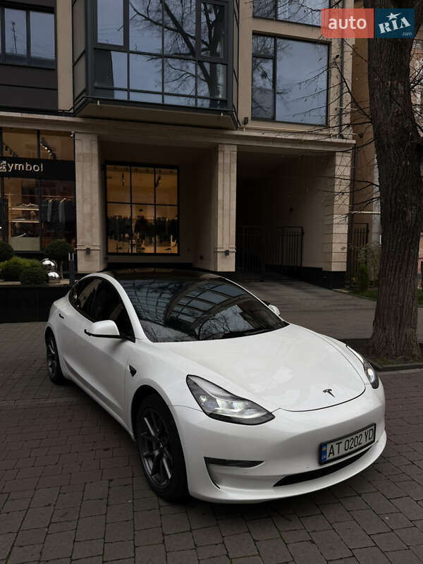 Седан Tesla Model 3 2021 в Івано-Франківську фото 4 Седан Tesla Model 3 2021 в Івано-Франківську