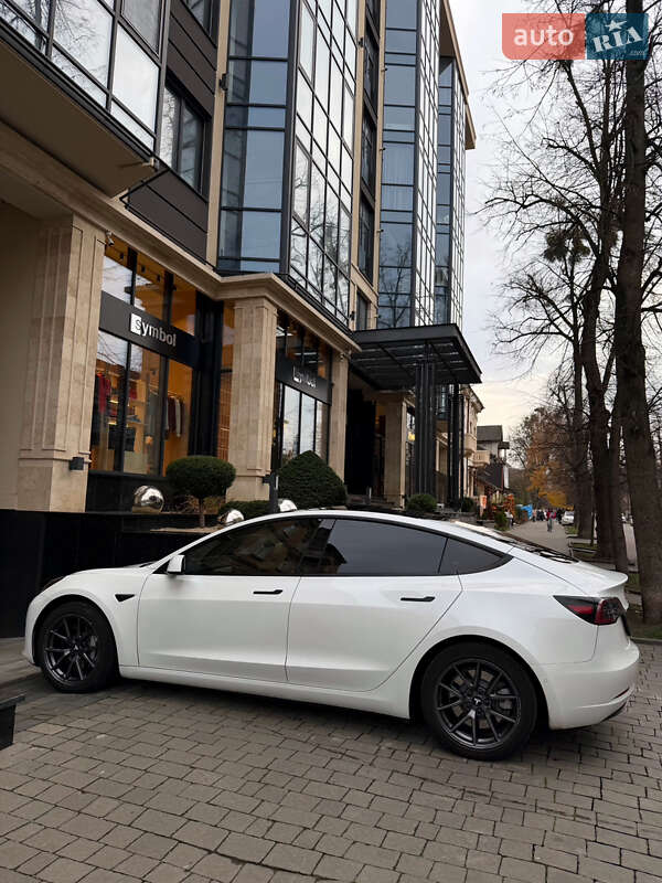 Седан Tesla Model 3 2021 в Івано-Франківську фото 7 Седан Tesla Model 3 2021 в Івано-Франківську