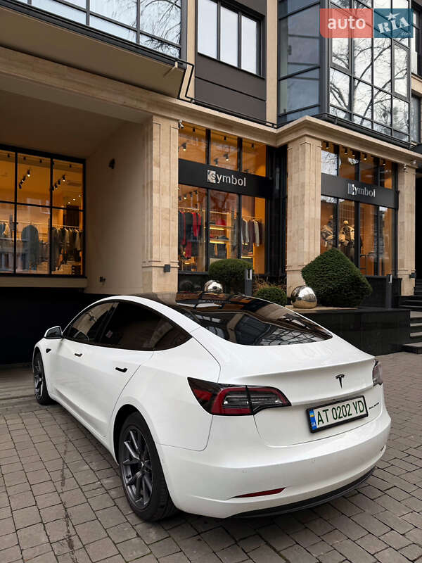 Седан Tesla Model 3 2021 в Івано-Франківську фото 10 Седан Tesla Model 3 2021 в Івано-Франківську