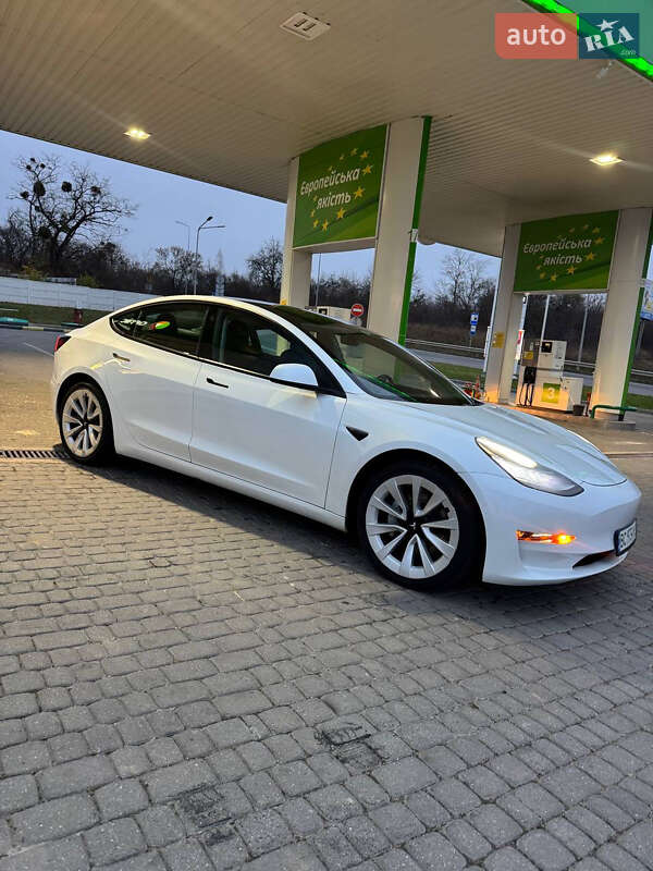 Седан Tesla Model 3 2021 в Львове фото 7 Седан Tesla Model 3 2021 в Львове