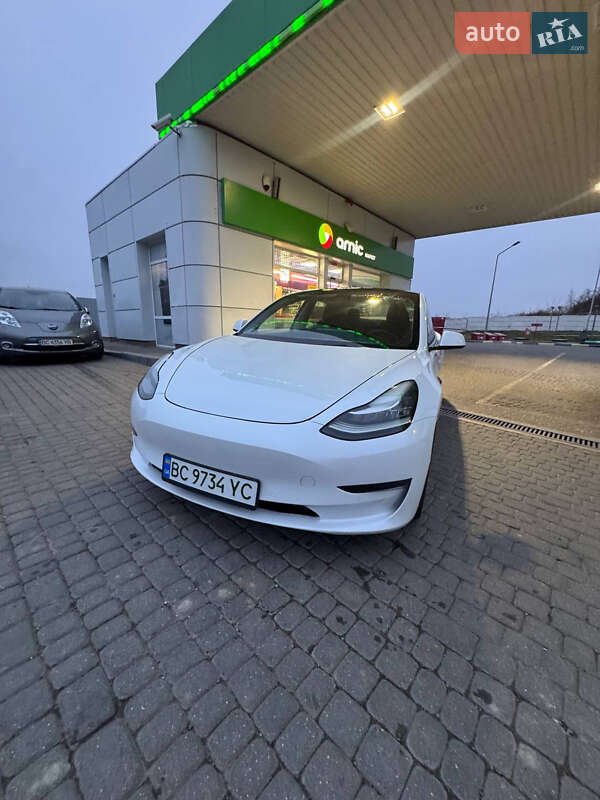 Седан Tesla Model 3 2021 в Львове фото 21 Седан Tesla Model 3 2021 в Львове