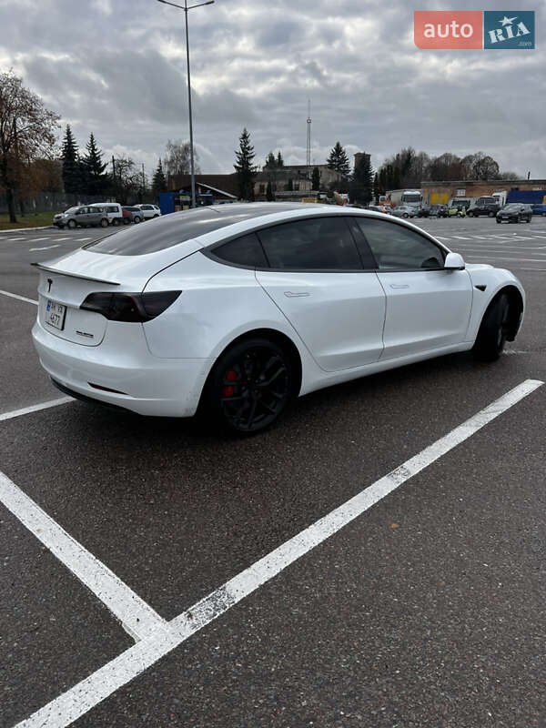 Седан Tesla Model 3 2019 в Житомирі