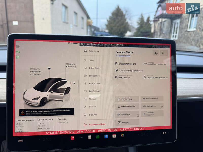 Седан Tesla Model 3 2022 в Володимирі