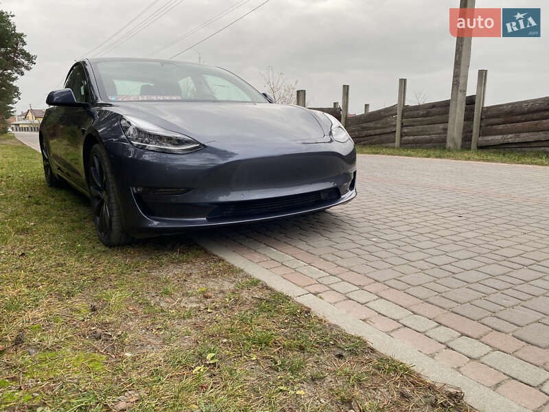 Седан Tesla Model 3 2020 в Львові фото 12 Седан Tesla Model 3 2020 в Львові