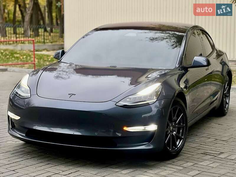 Tesla Model 3 2018 Tesla Model 3 2018