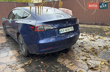Седан Tesla Model 3 2019 в Киеве