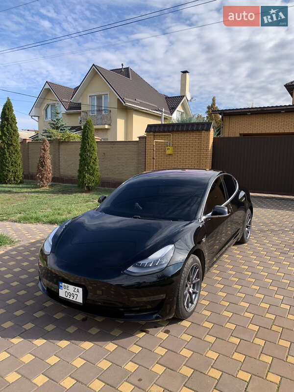 Tesla Model 3 2018 Tesla Model 3 2018