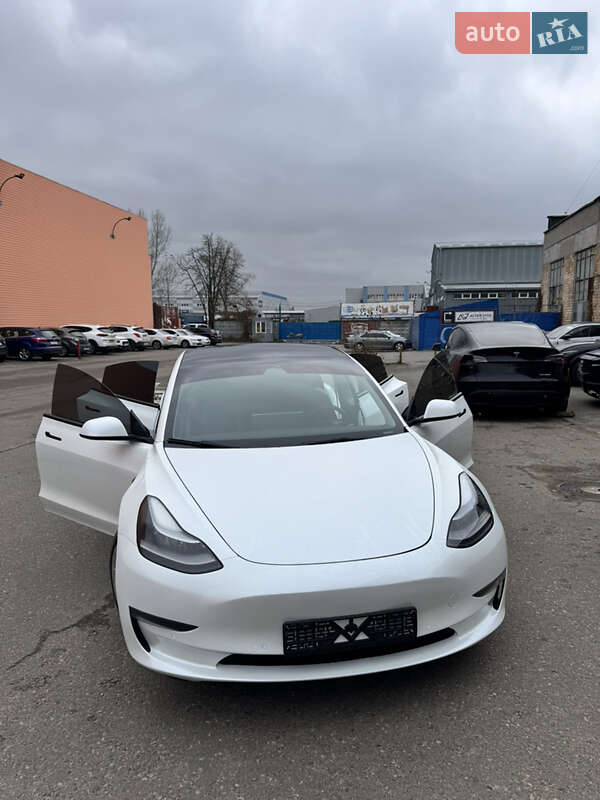 Седан Tesla Model 3 2022 в Киеве фото 11 Седан Tesla Model 3 2022 в Киеве
