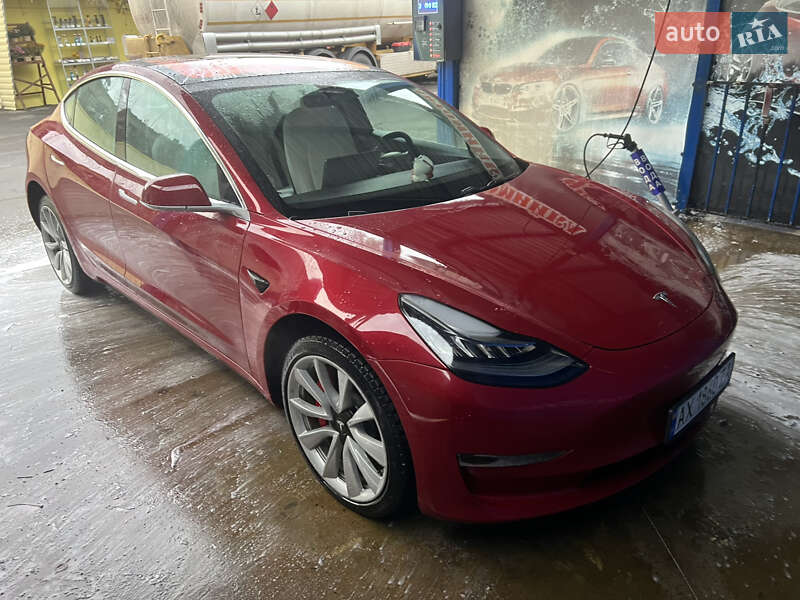 Tesla Model 3 2018